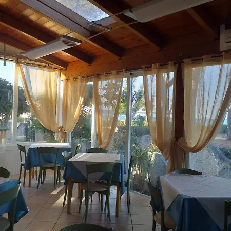 Quadruple In - Sea View B&B 3*